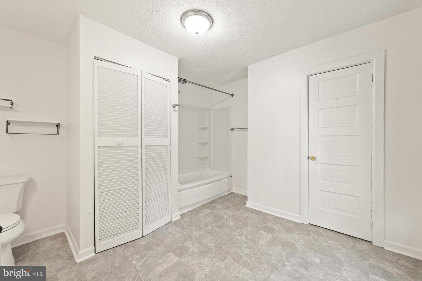 5362 Germain Street photo 19