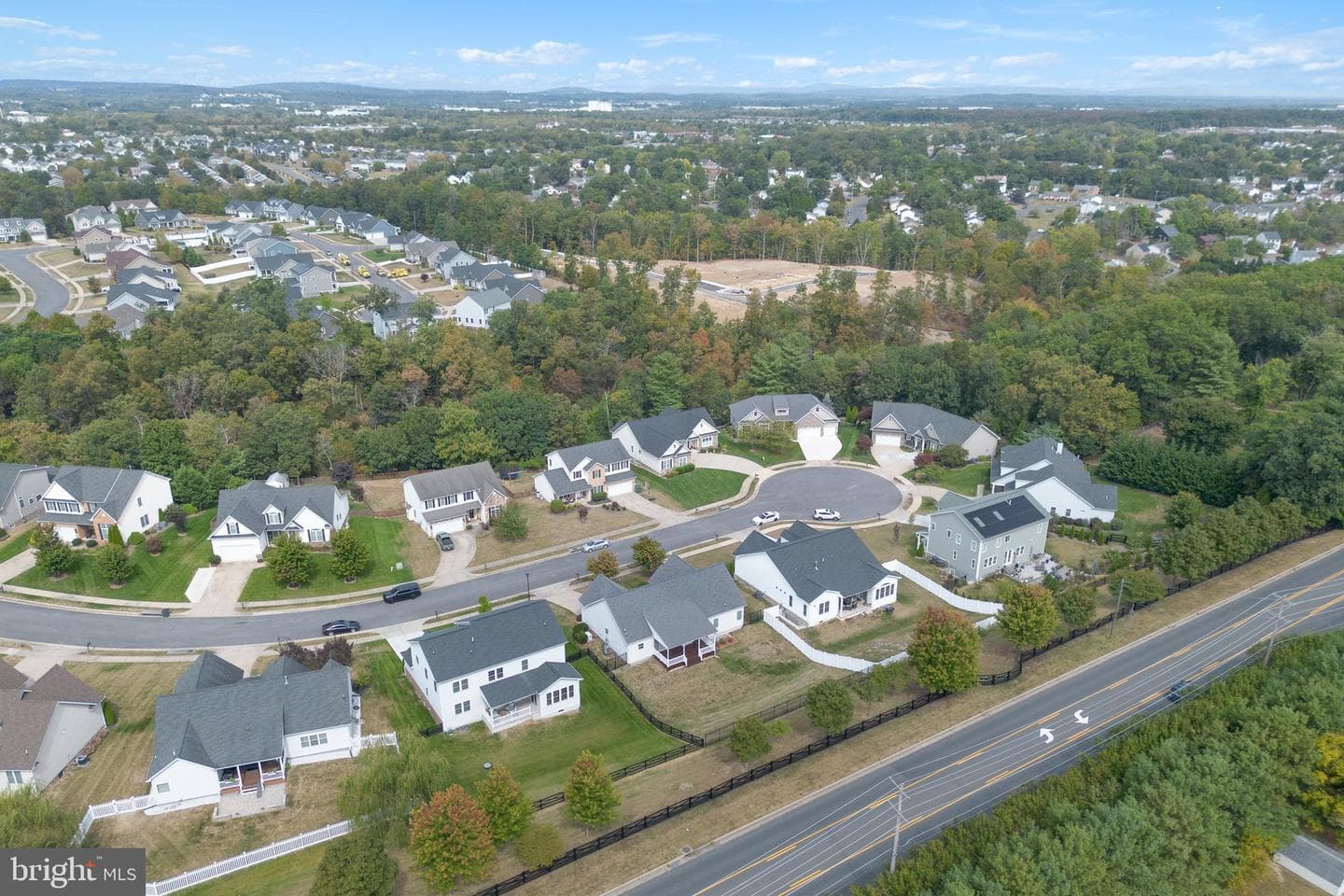 114 Harold Court photo 45