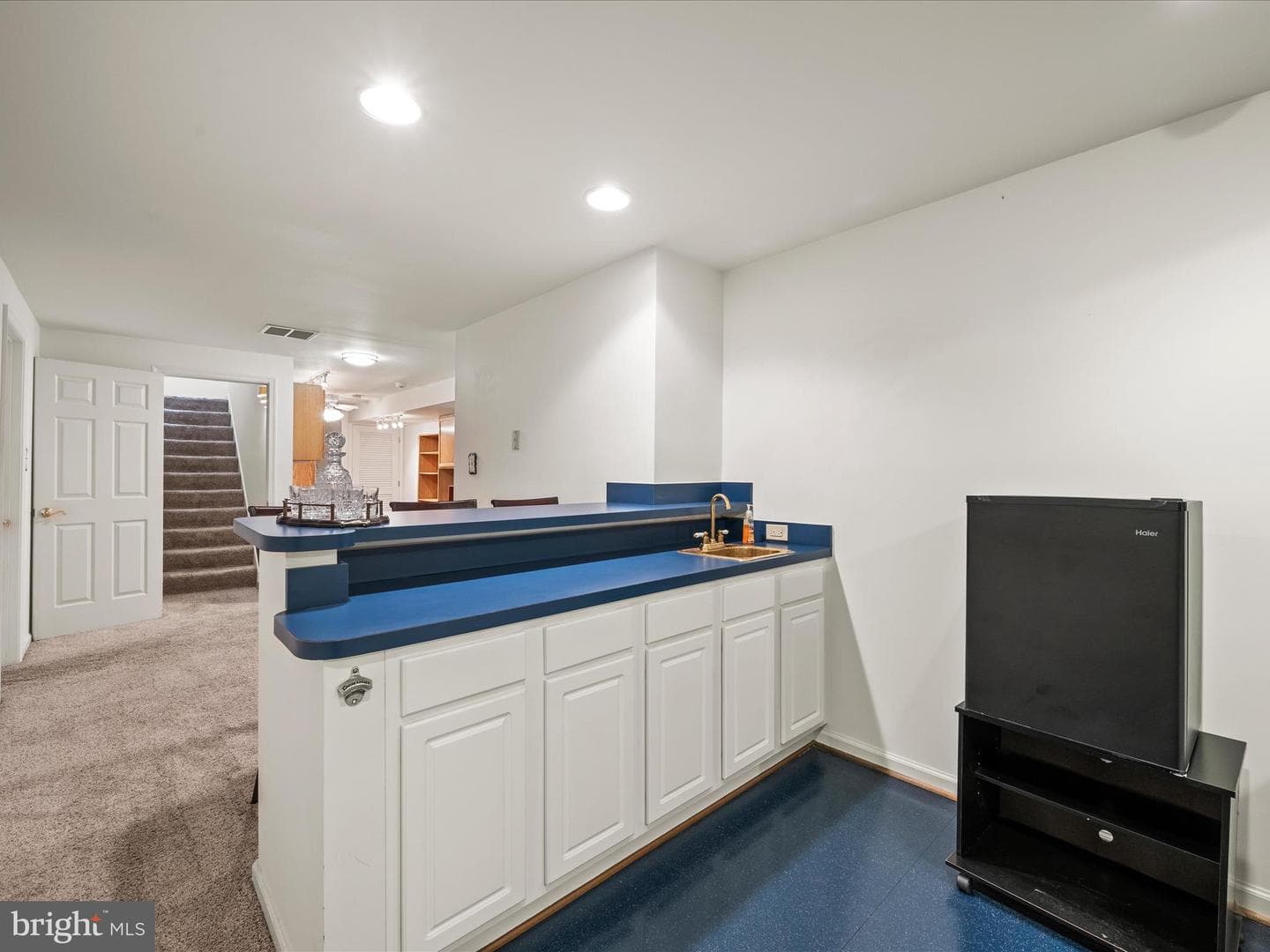 202 Senseny Glen Drive photo 32