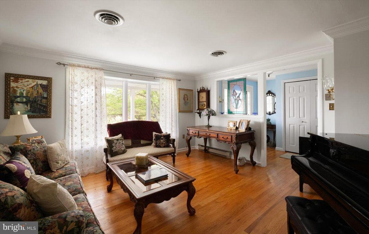 1049 Laurel Grove Road photo 12