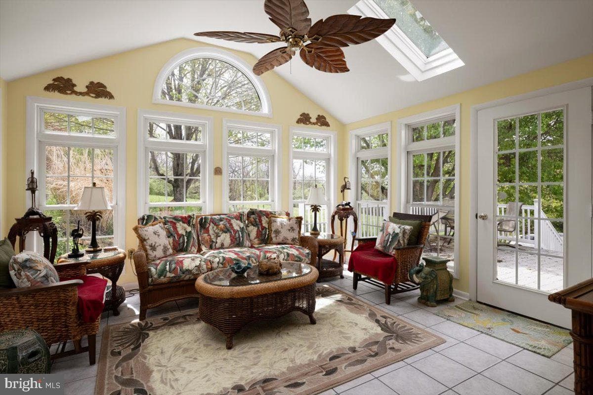 1049 Laurel Grove Road photo 6
