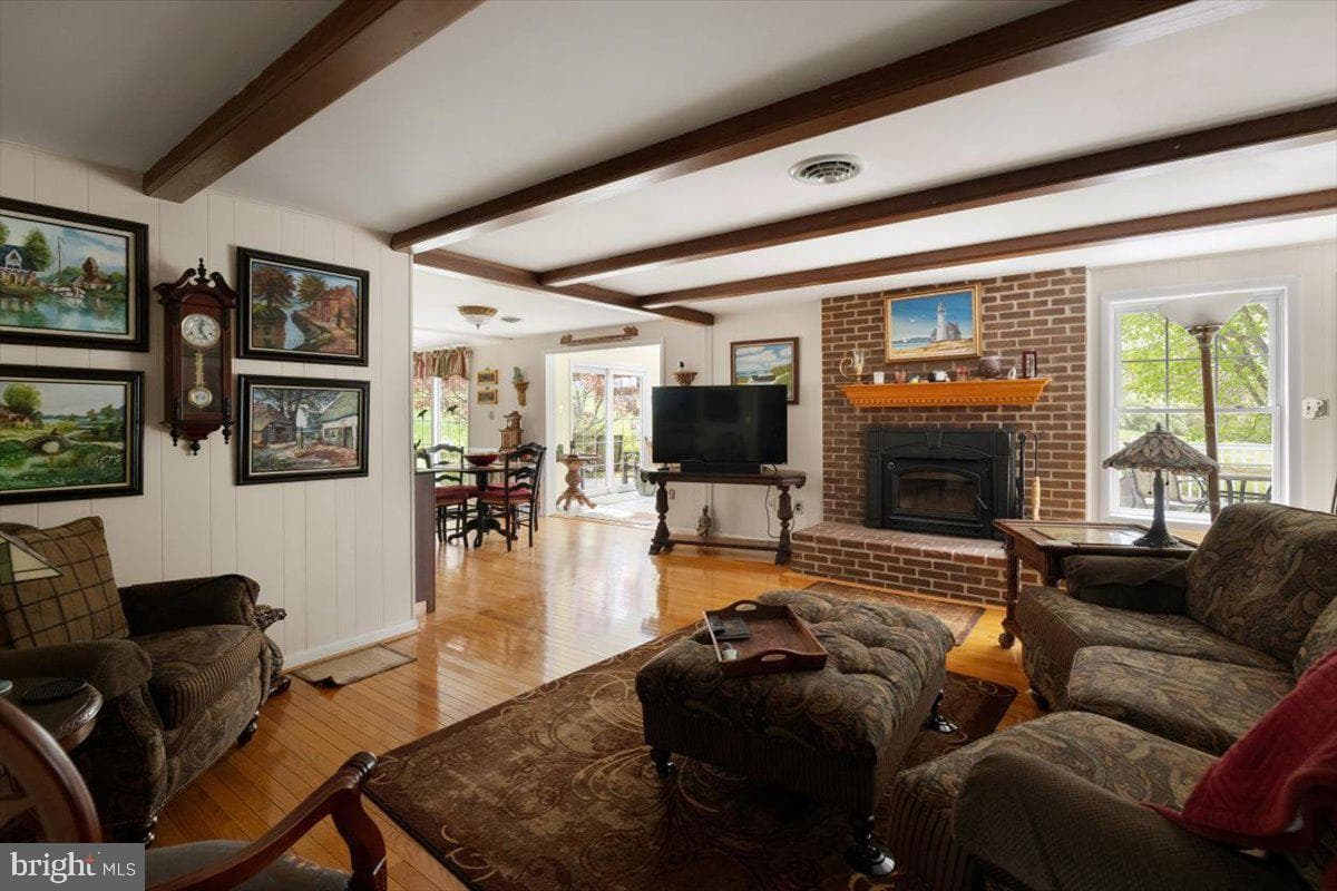 1049 Laurel Grove Road photo 9