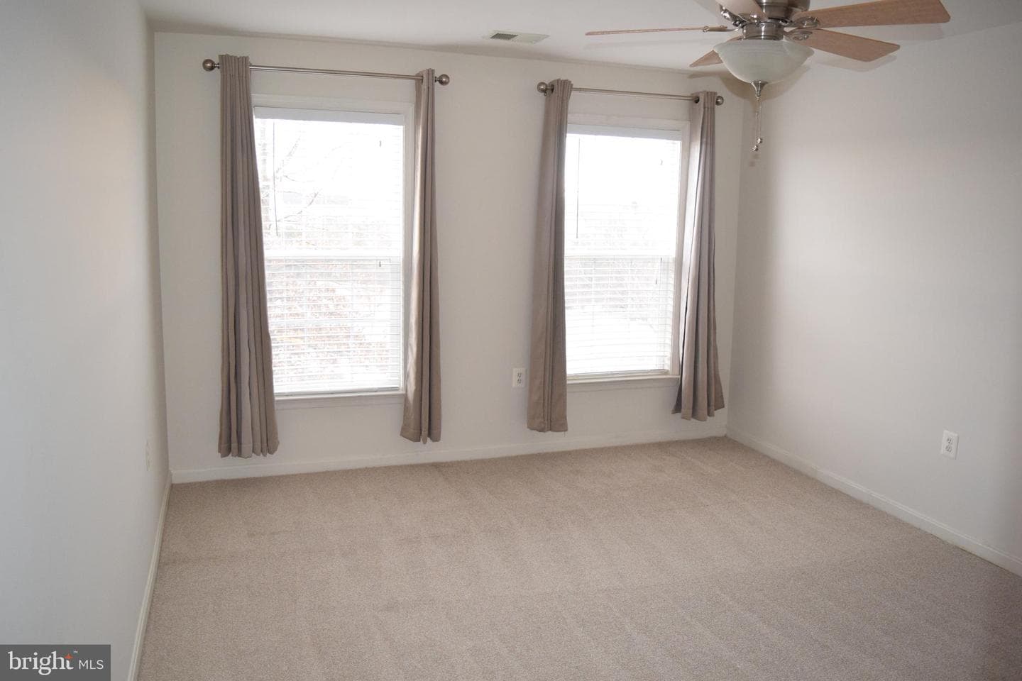 203 Lynnehaven Drive photo 23