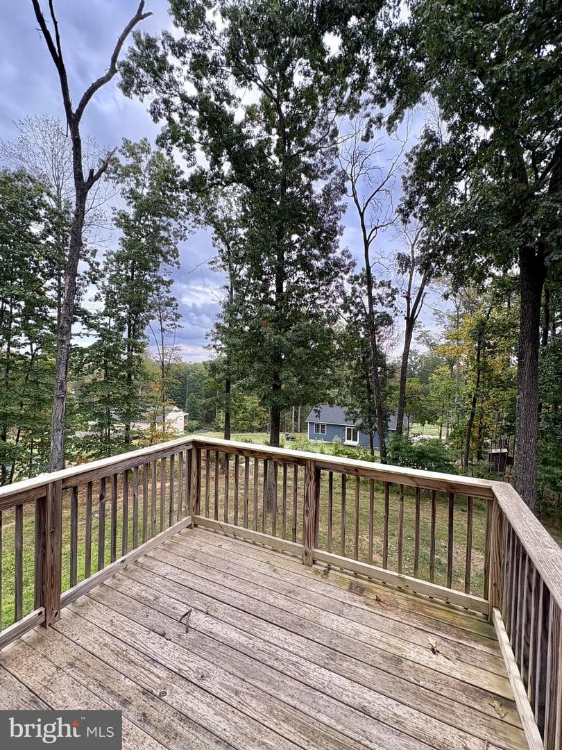 542 Cardinal Drive photo 8