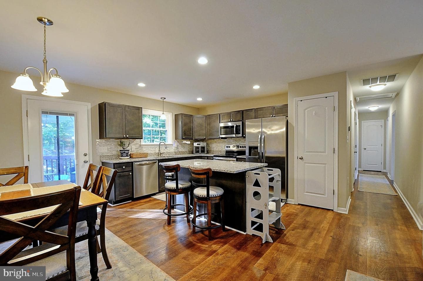 415 Quail Drive photo 6