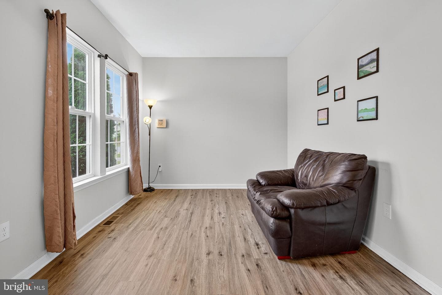 153 Littlewing Way photo 4