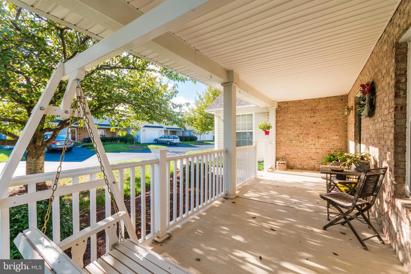 221 Crestwood Lane photo 3
