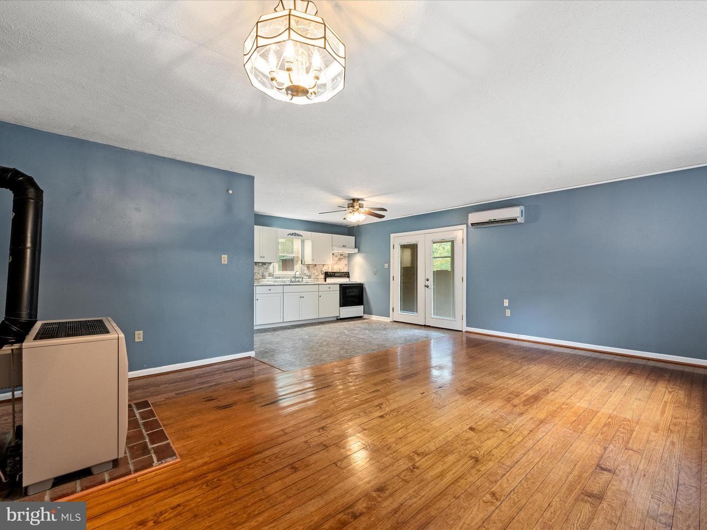 220 Chestnut Grove Road photo 13