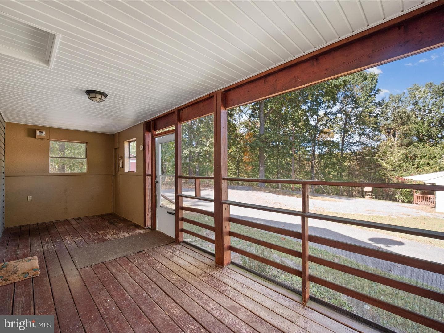 220 Chestnut Grove Road photo 33