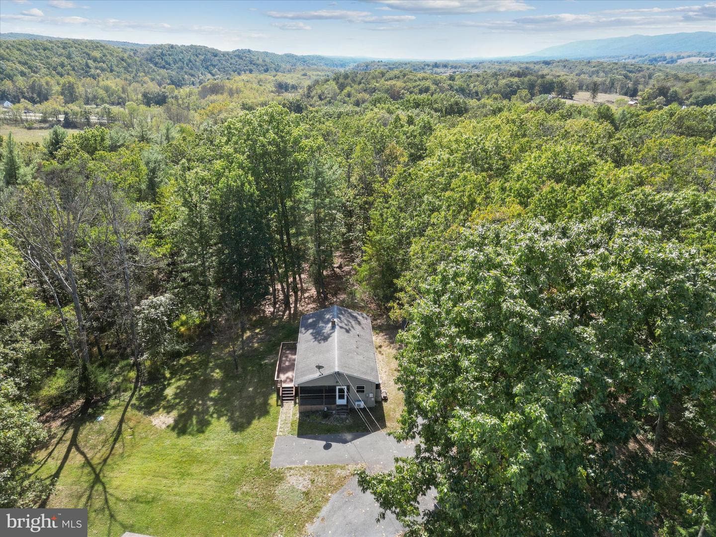 220 Chestnut Grove Road photo 5