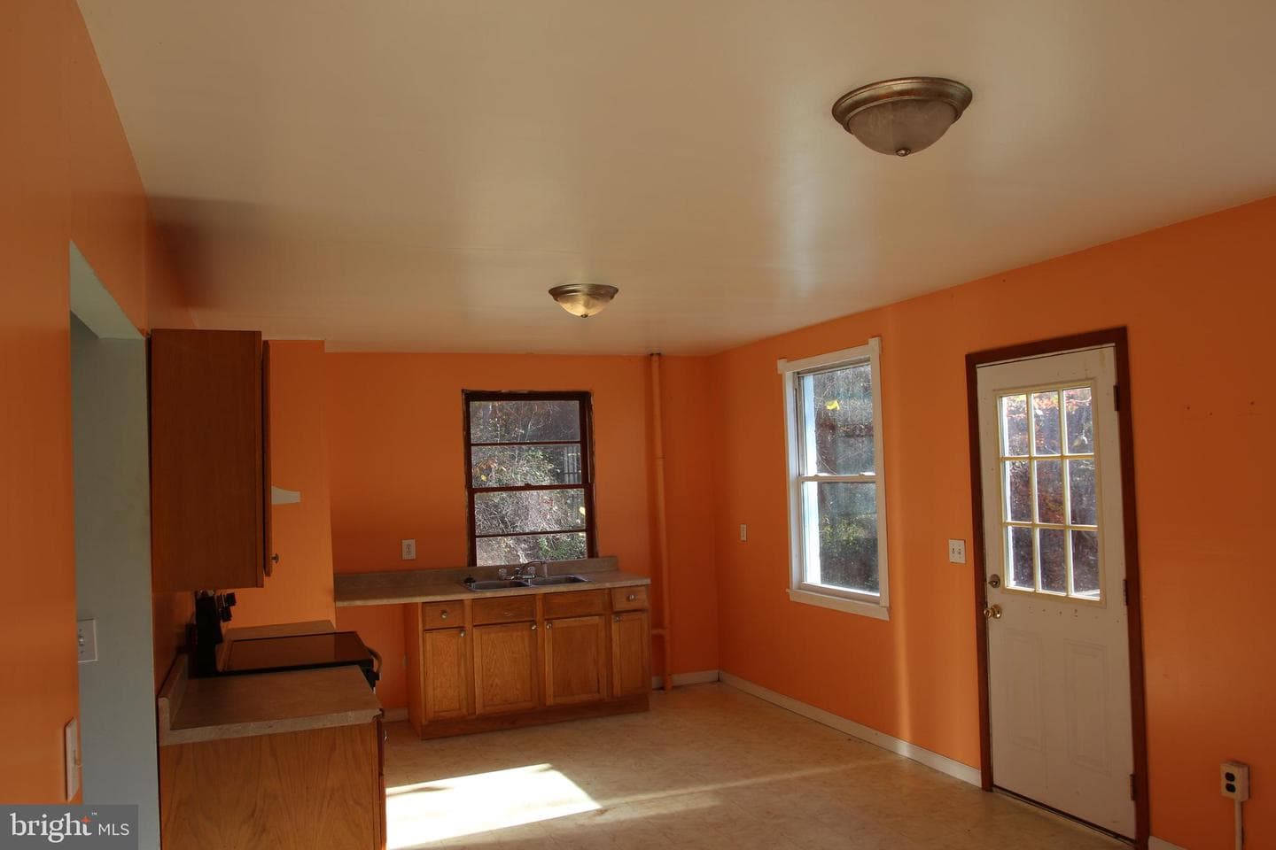 859 Brush Creek photo 48