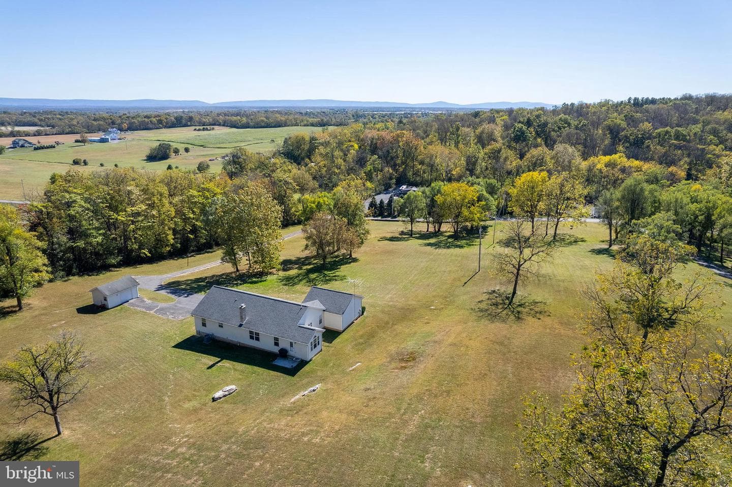 1039 Hiatt Road photo 7