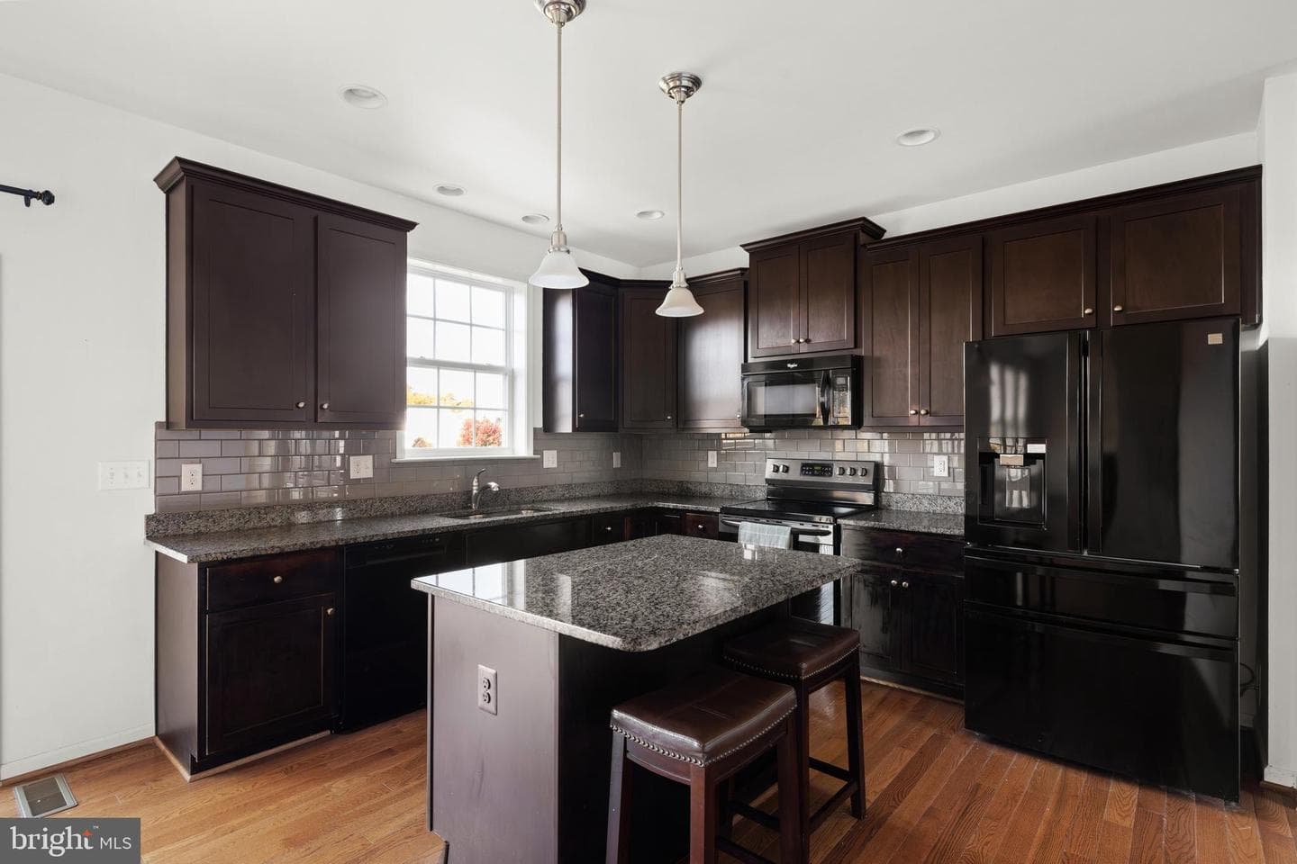 100 Taylor Court photo 6