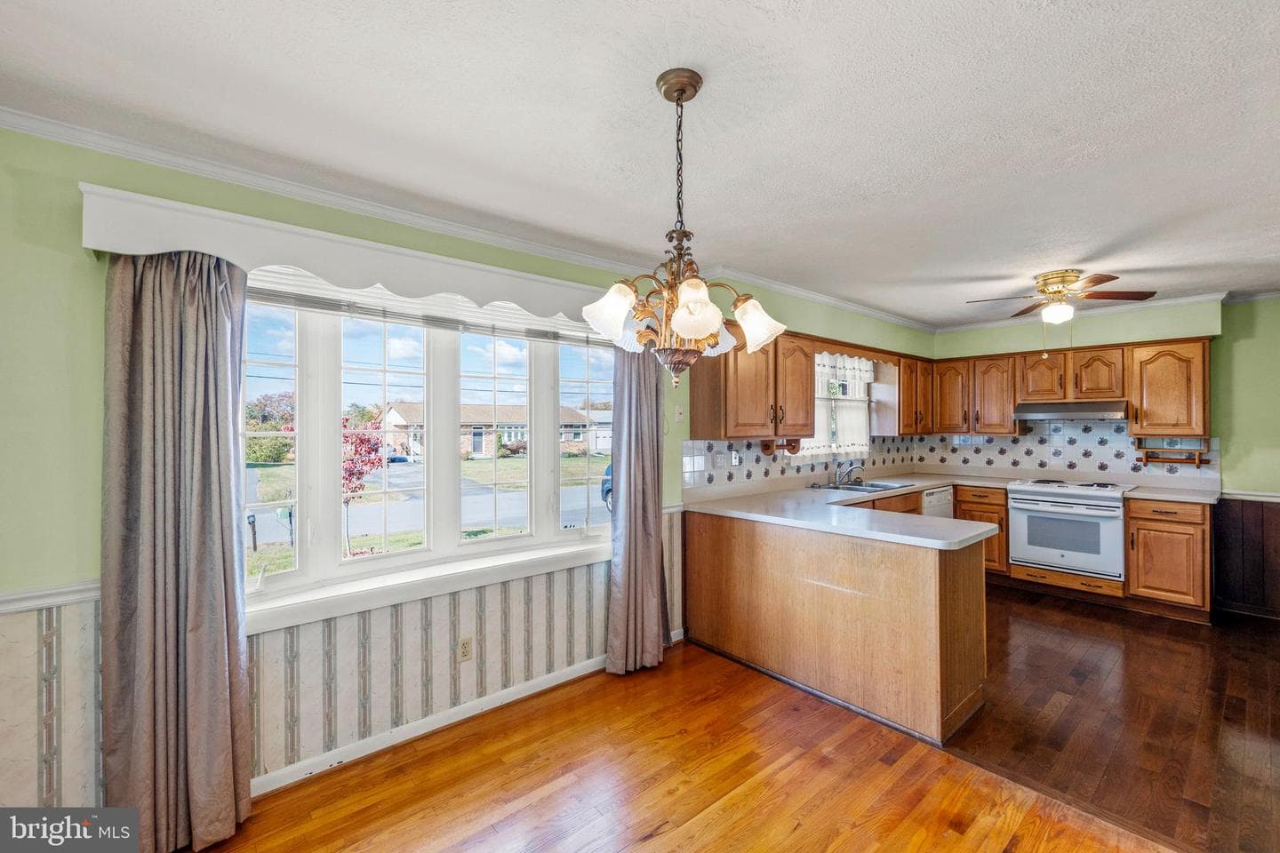 204 Ridge Road photo 9