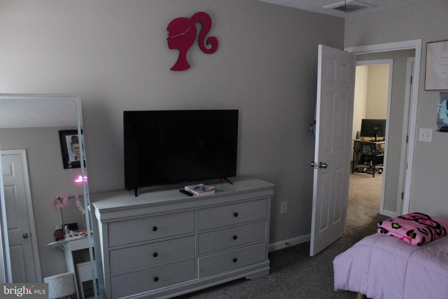 107 Fancy Court photo 19