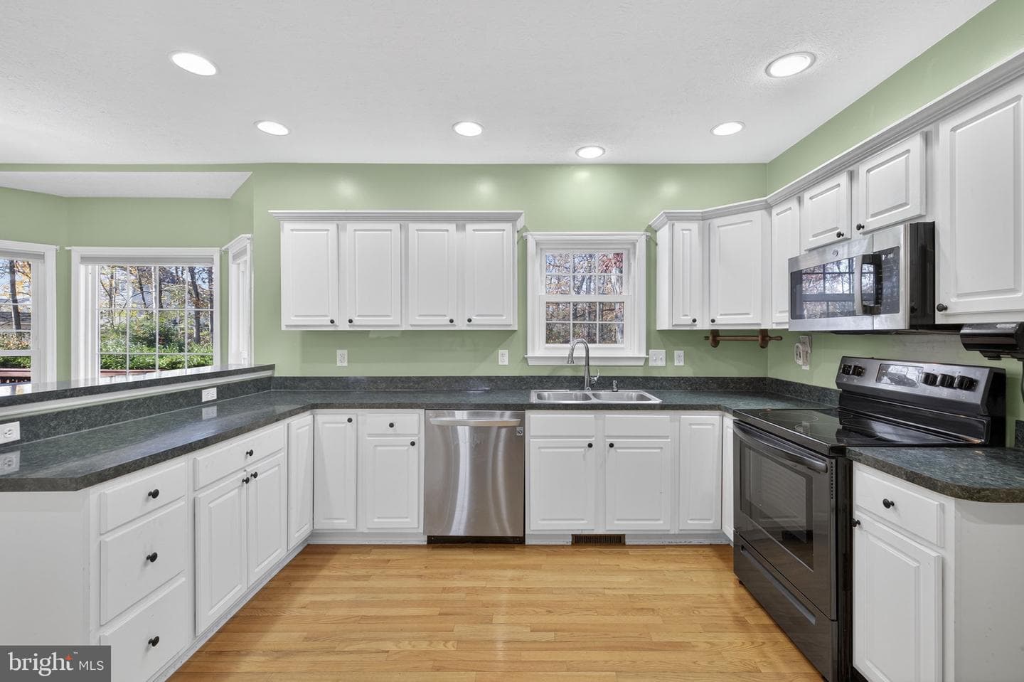 109 Plum Court photo 30