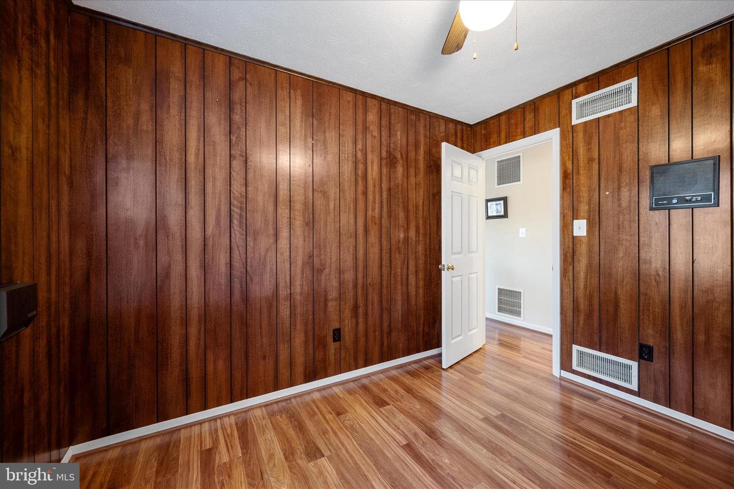 115 Greenwood Court photo 24