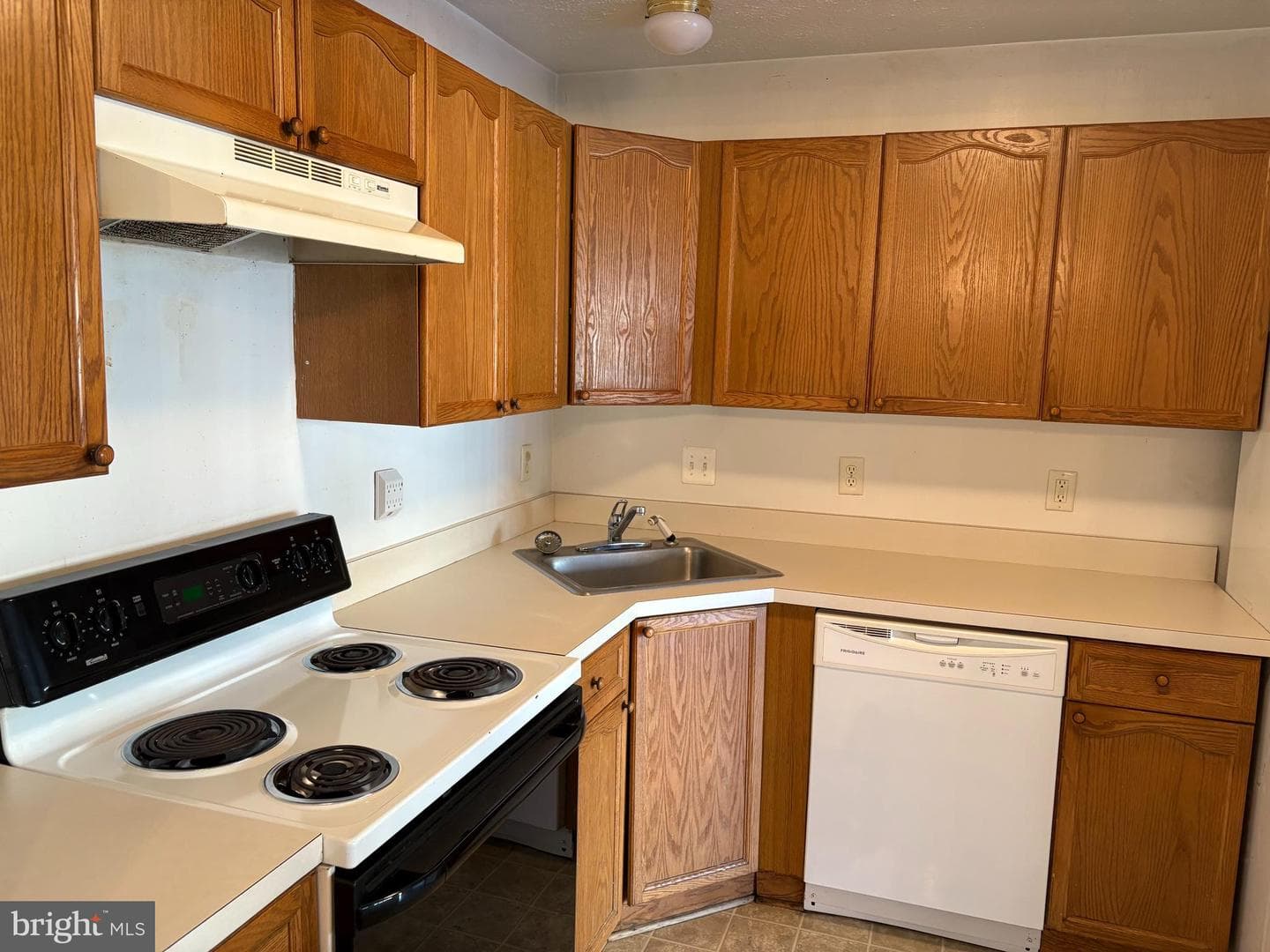 129 Brookland Terrace #1 photo 3