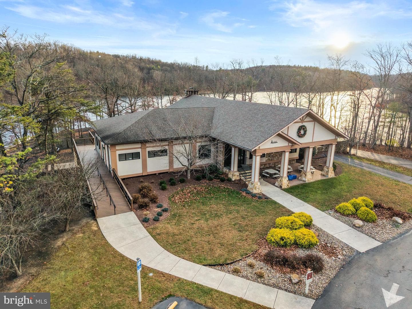 323 Masters Drive photo 42