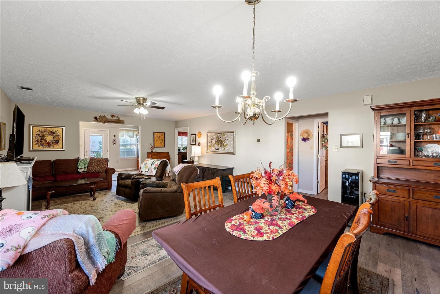 203 Crestwood Lane photo 13