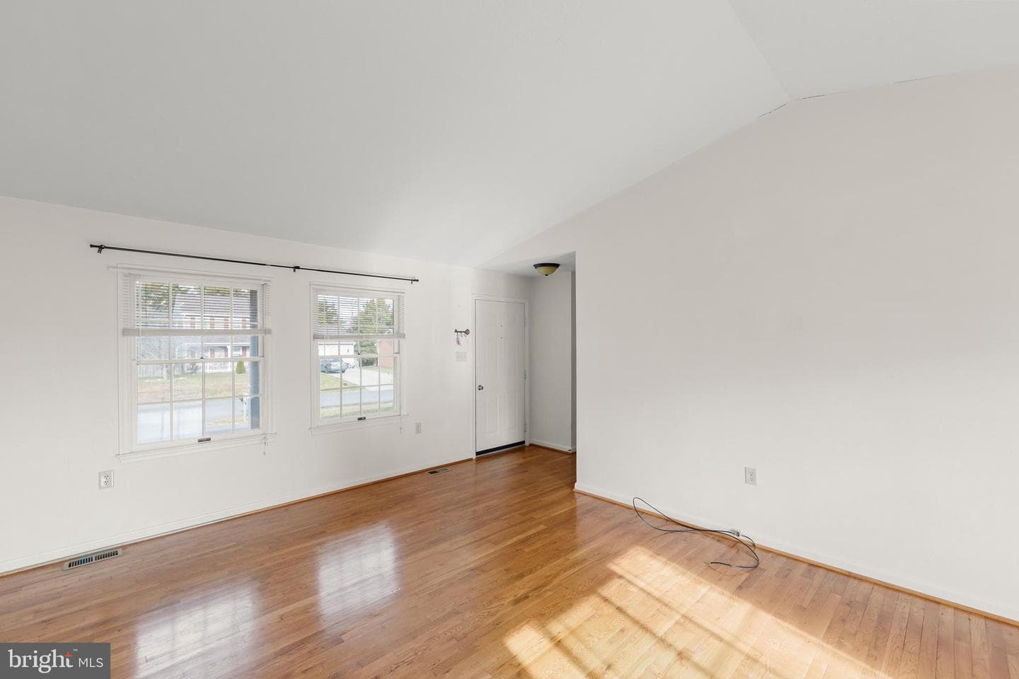 111 Meadowview Court photo 7