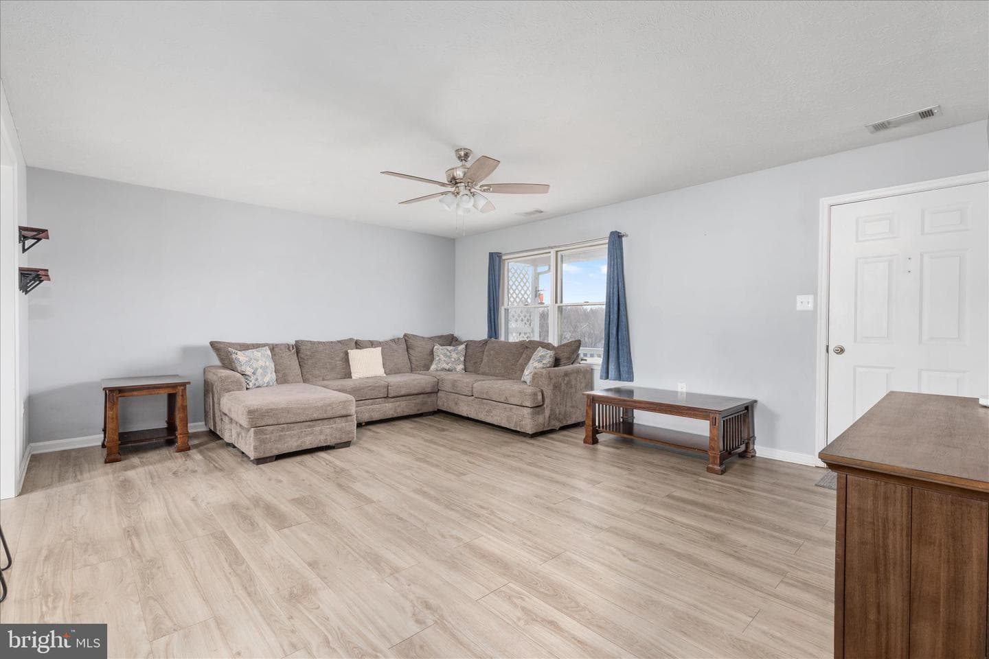 213 Tanager Drive photo 7