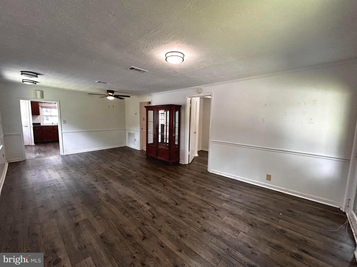 703 White Oak Road photo 3
