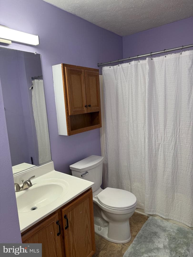 345 Surrey Club Lane photo 17