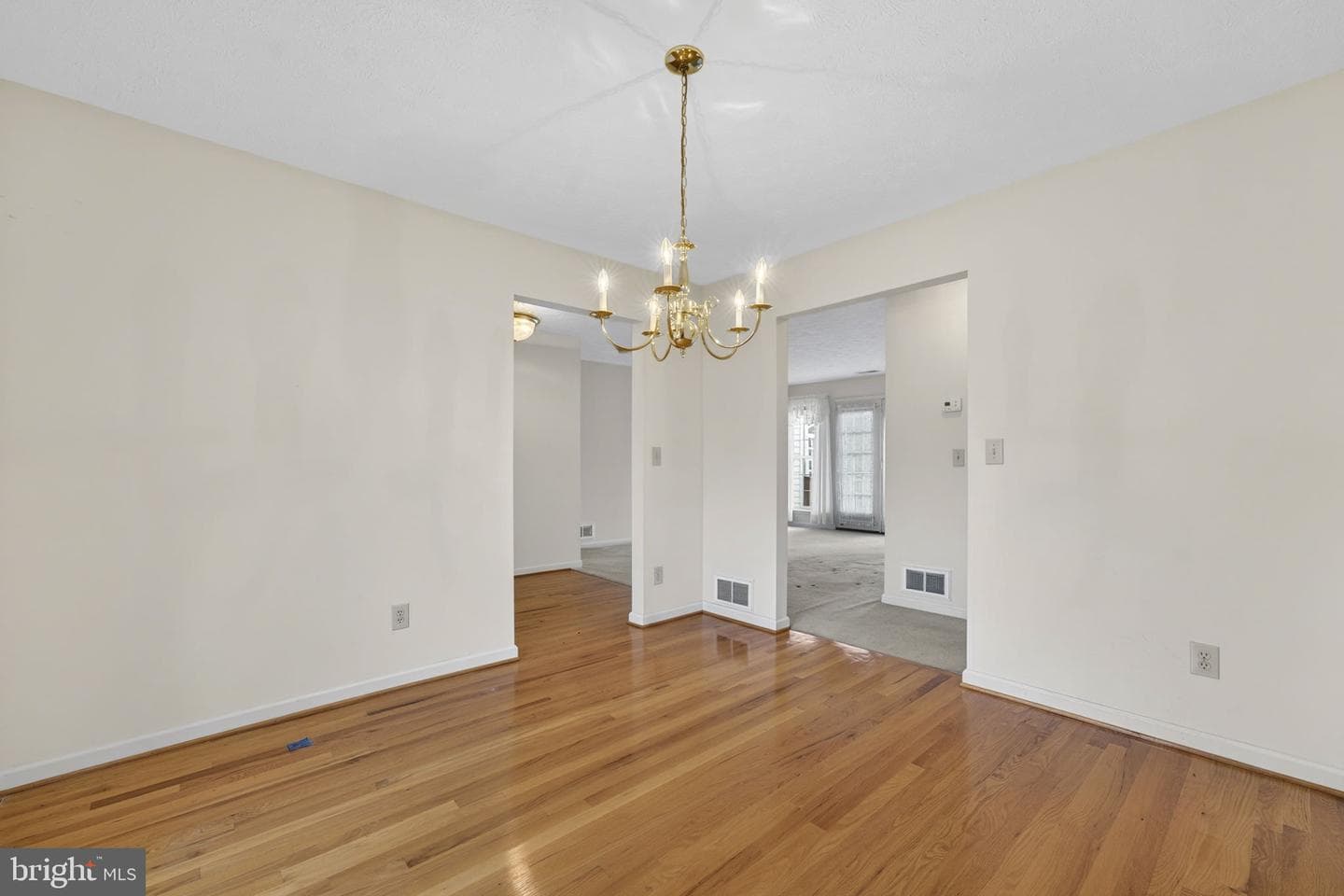 236 Bentley Avenue photo 10