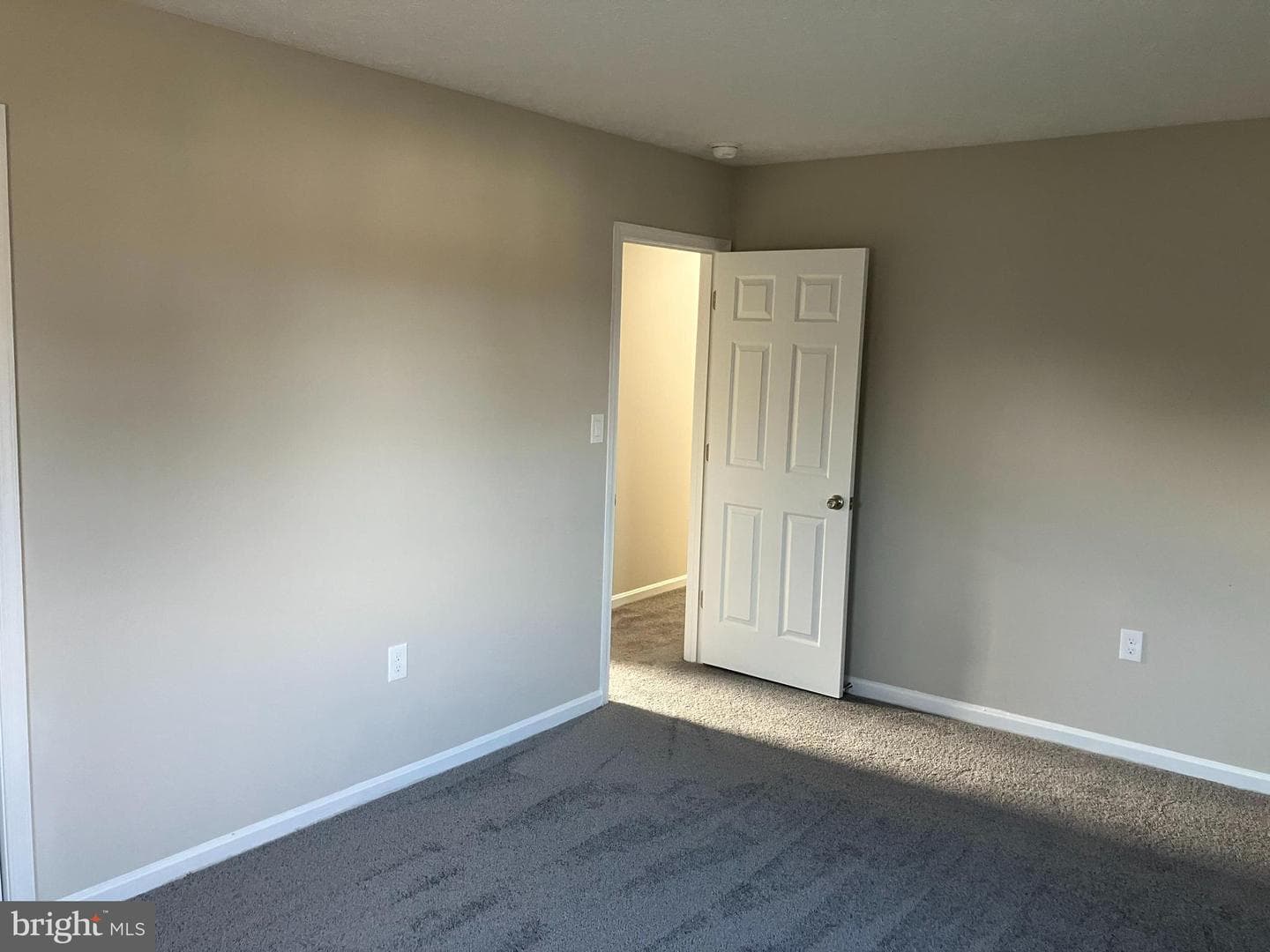 114 Buckingham Drive photo 8