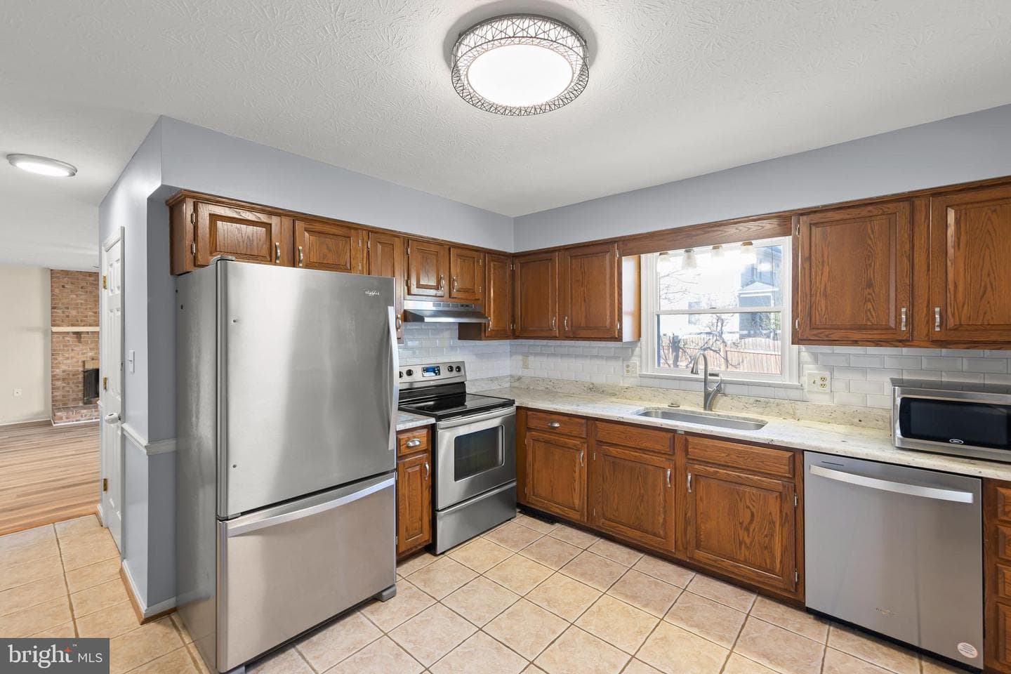 108 Columbia Circle photo 2