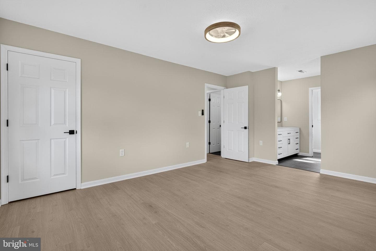 109 Columbia Circle photo 36
