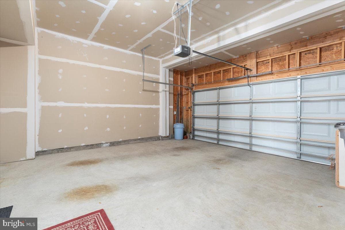 556 Garden Gate Drive photo 35