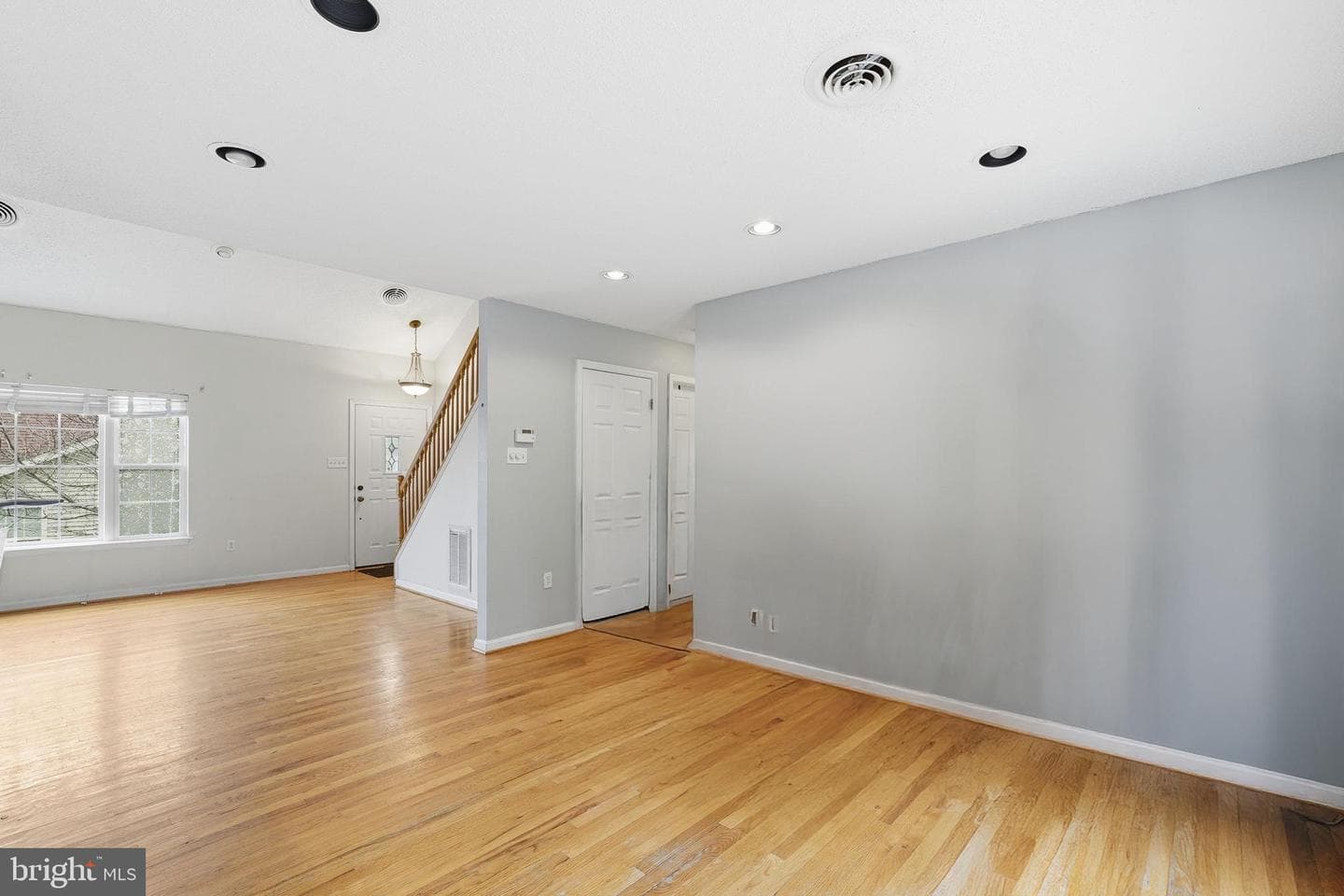 110 Rugby Place photo 15