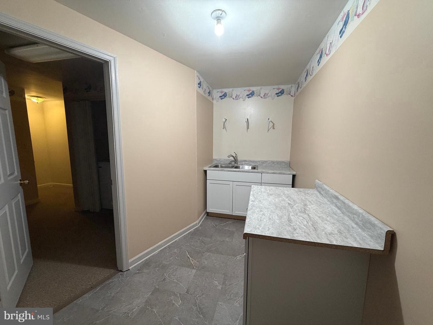 407 Tamarack Circle photo 31