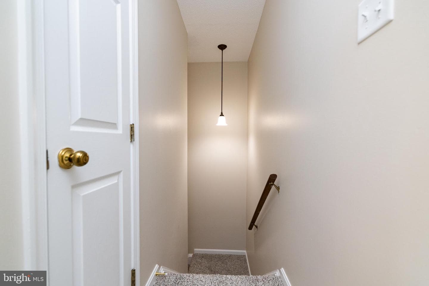 218 Tudor Drive photo 14