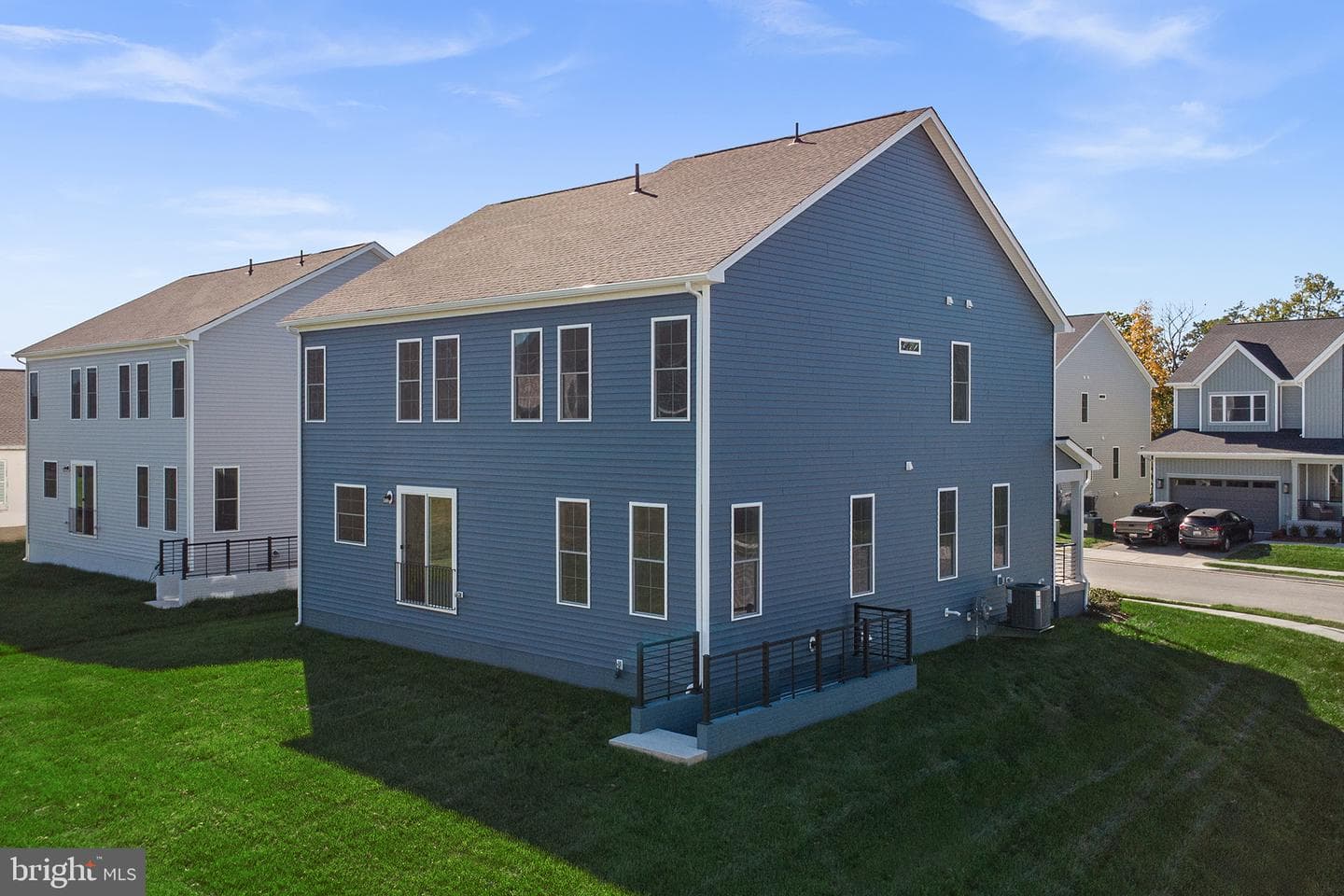 105 Sapphire Street #homesite 2371 photo 2