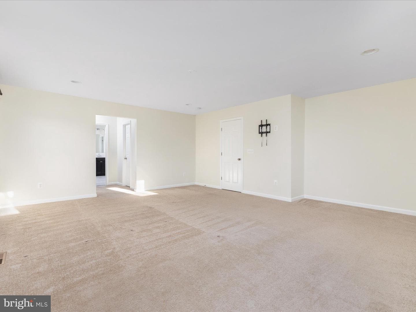 138 Jewel Box Drive photo 24