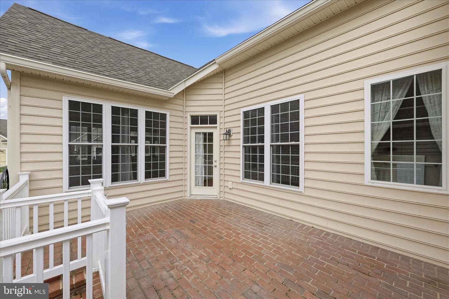 103 Bleeding Heart Drive photo 33