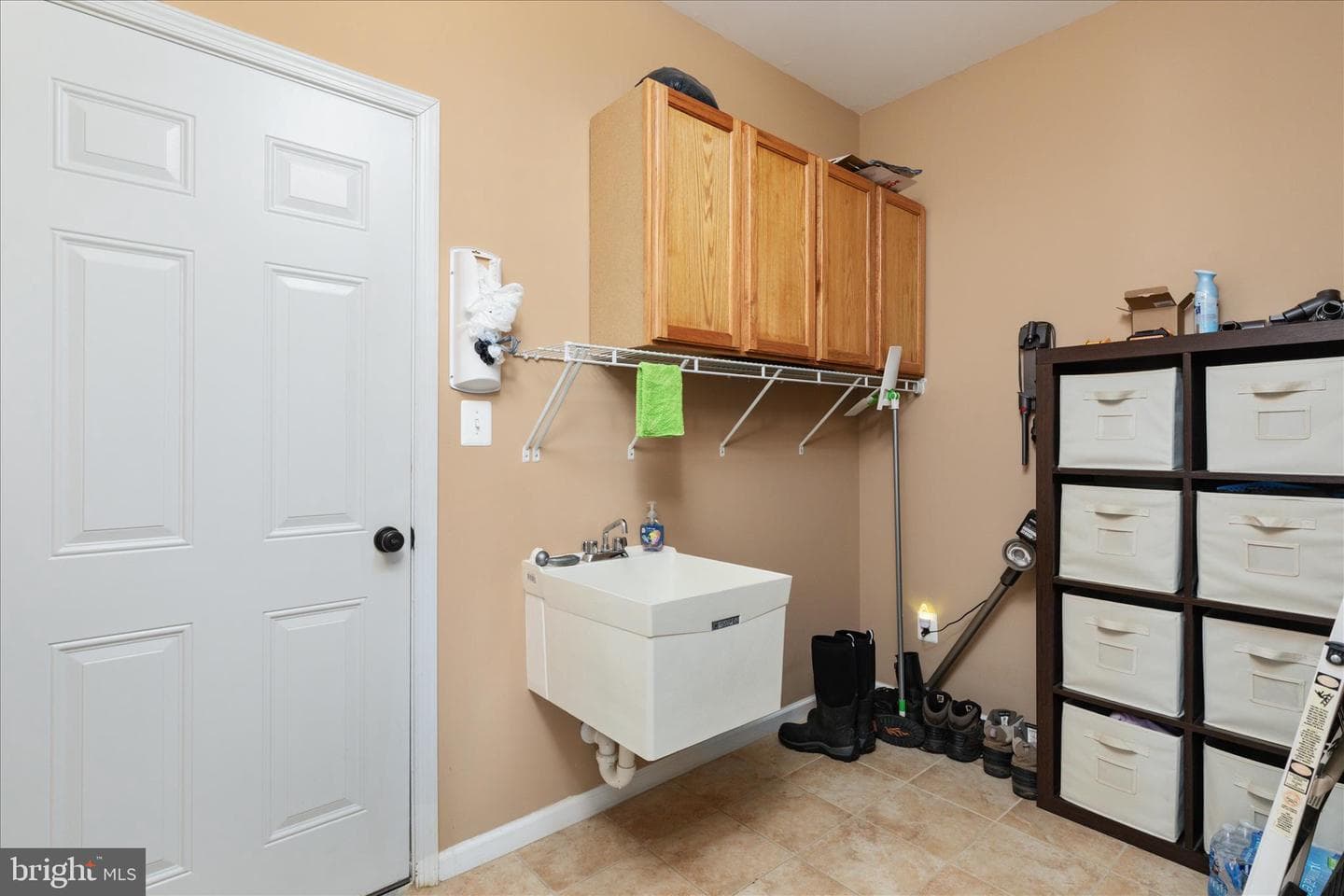 104 Heath Court photo 24