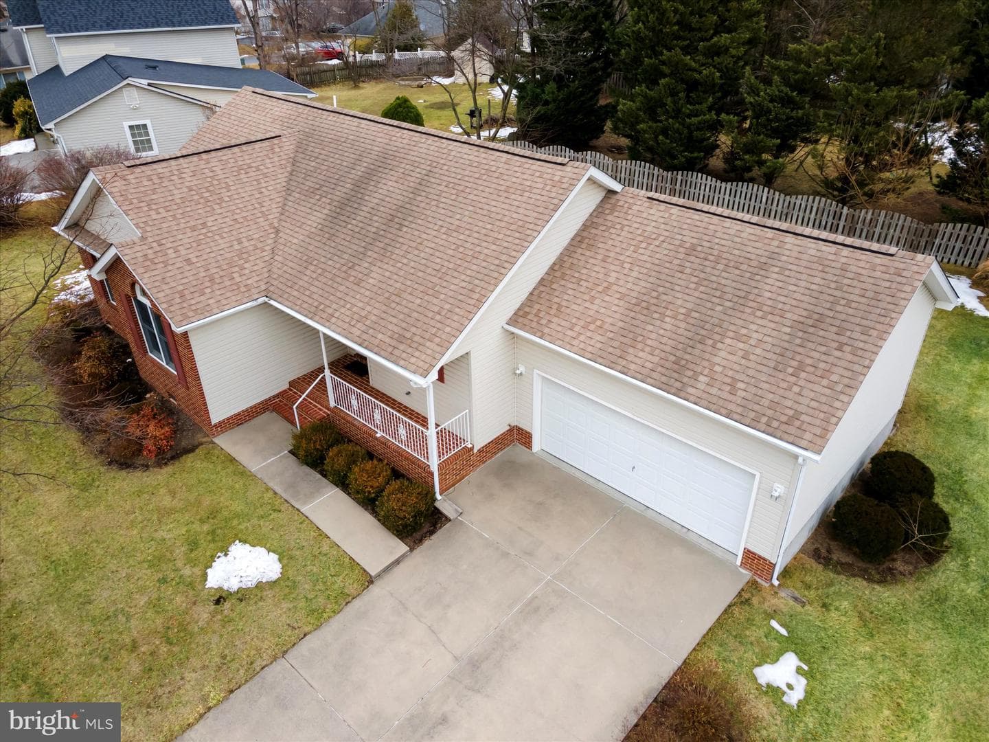 108 Senseny Glen Drive photo 3