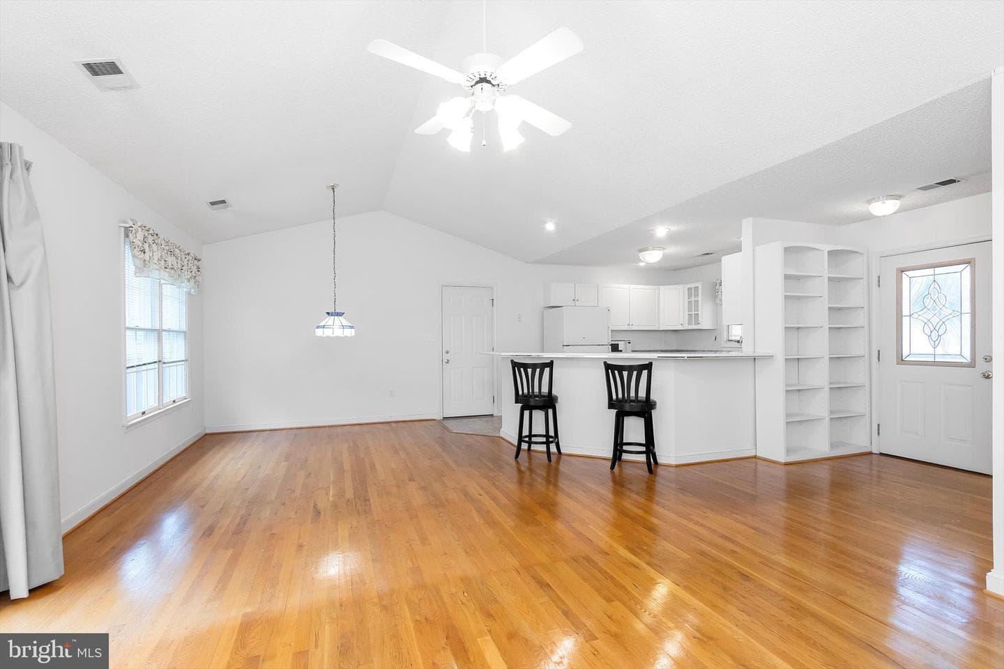 108 Senseny Glen Drive photo 9