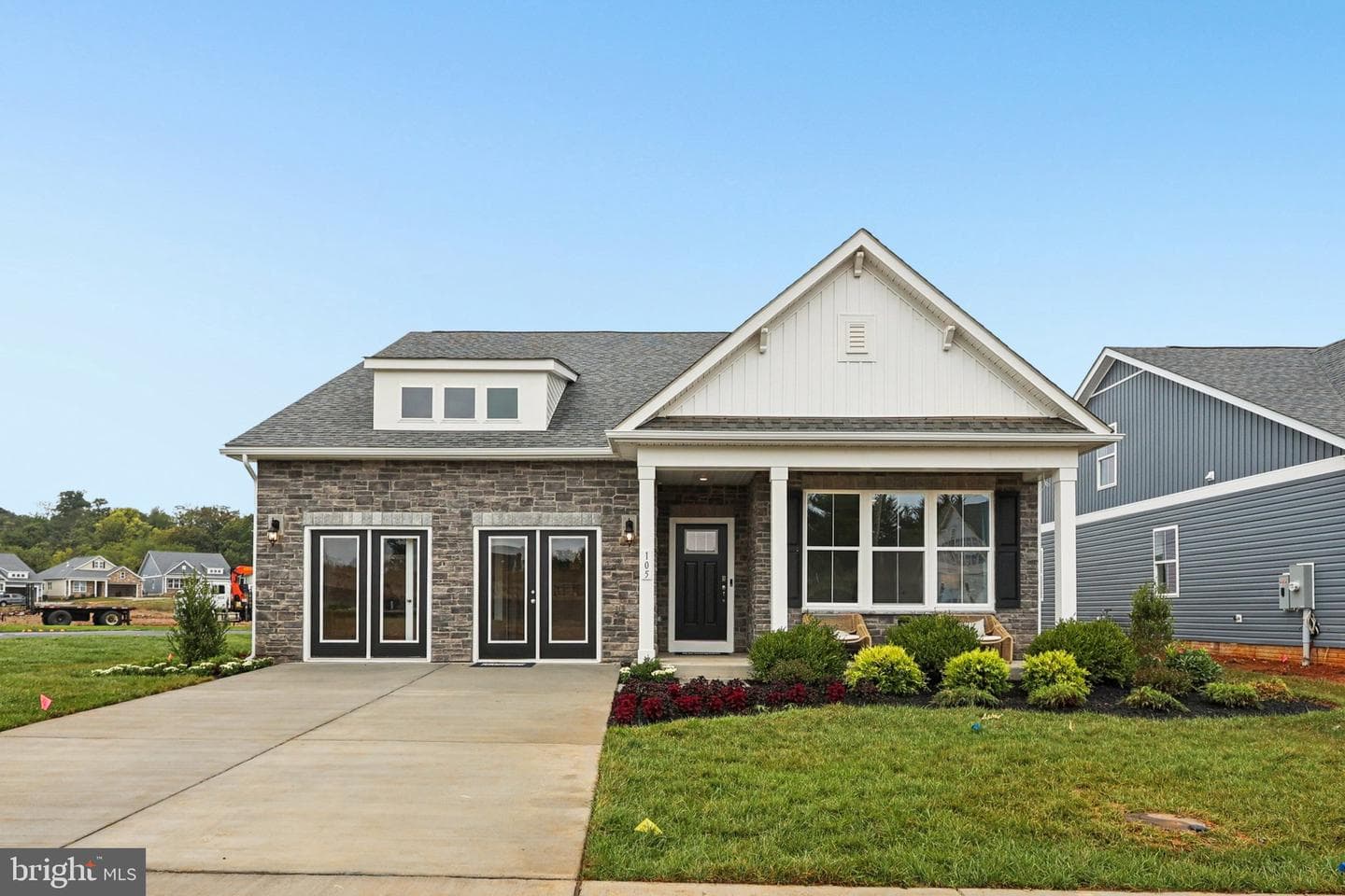 228 Hydrangea Way photo 1