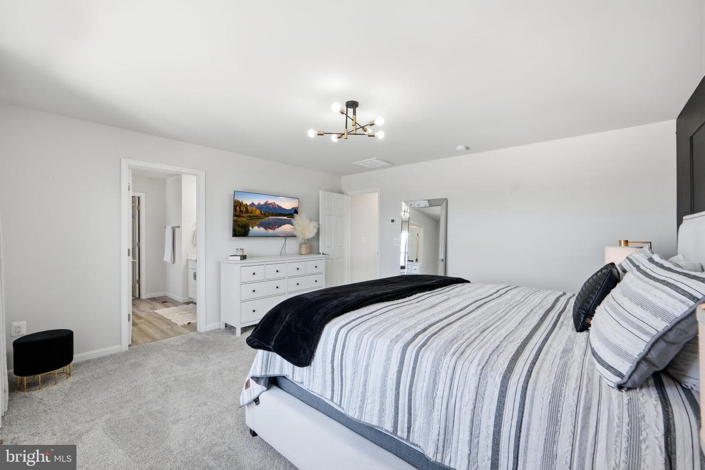 128 Poe Drive photo 30