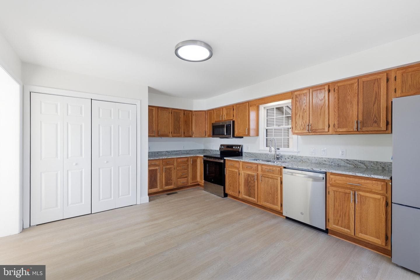 109 Hilltop Court photo 40