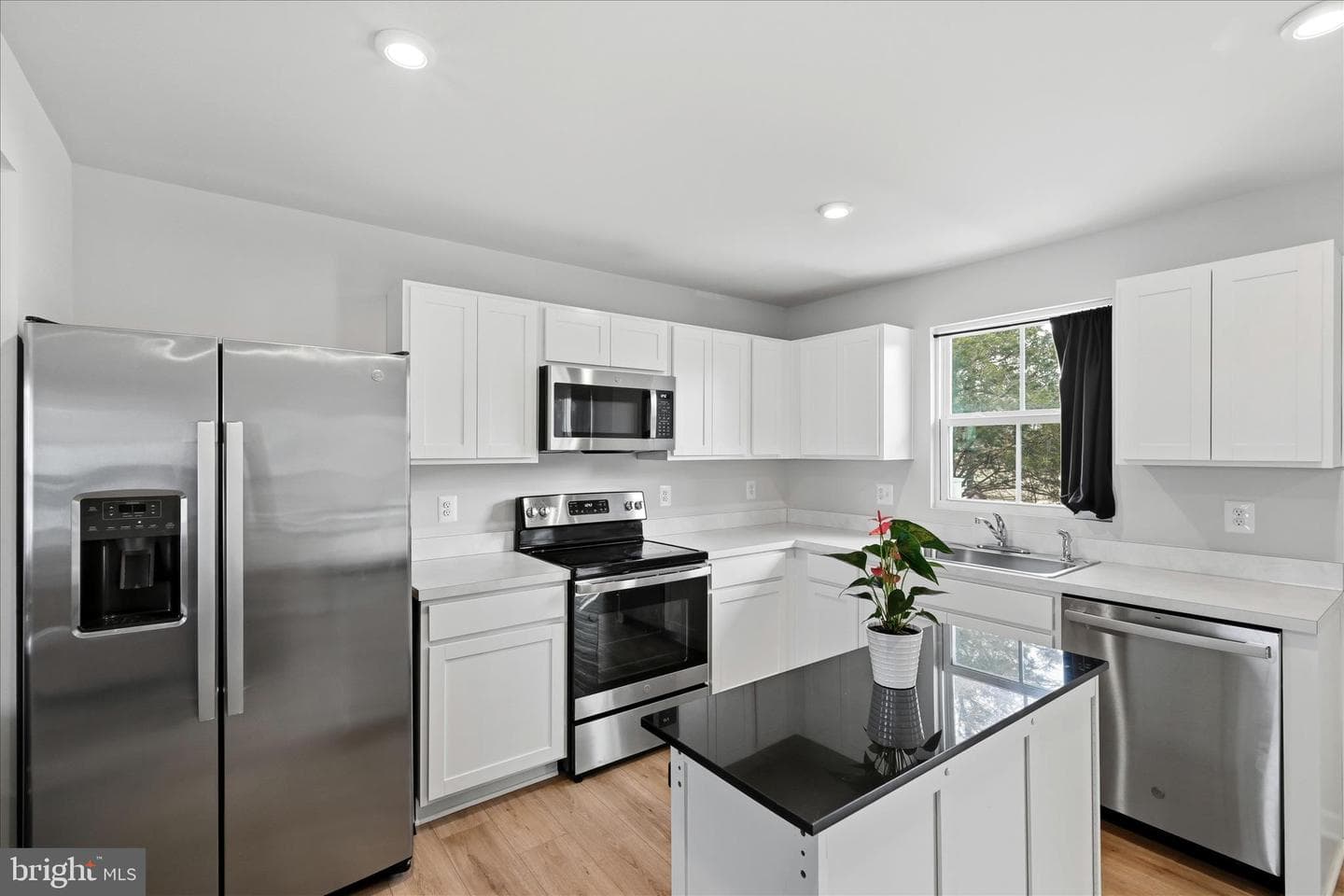119 Kensington Circle photo 12