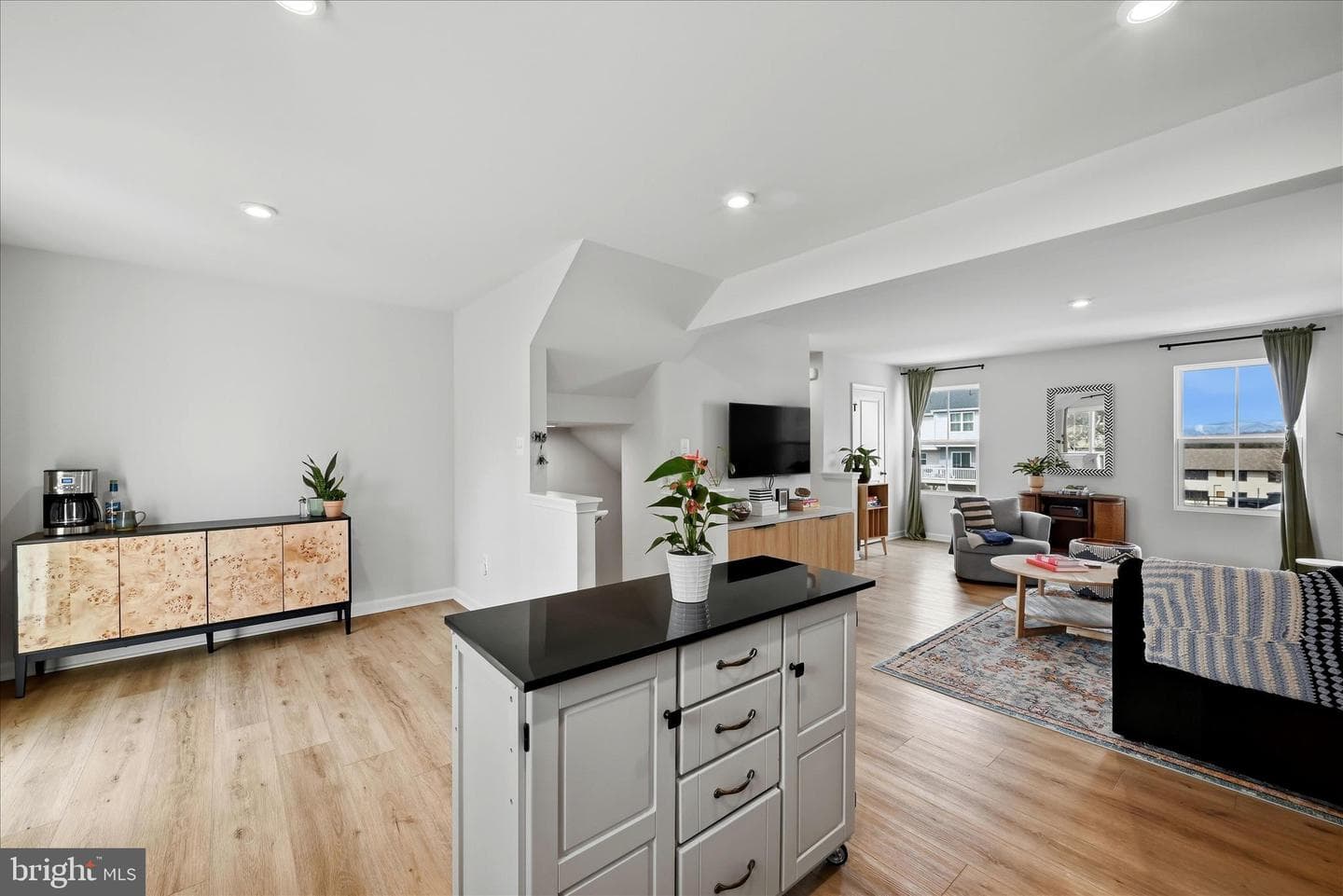 119 Kensington Circle photo 16
