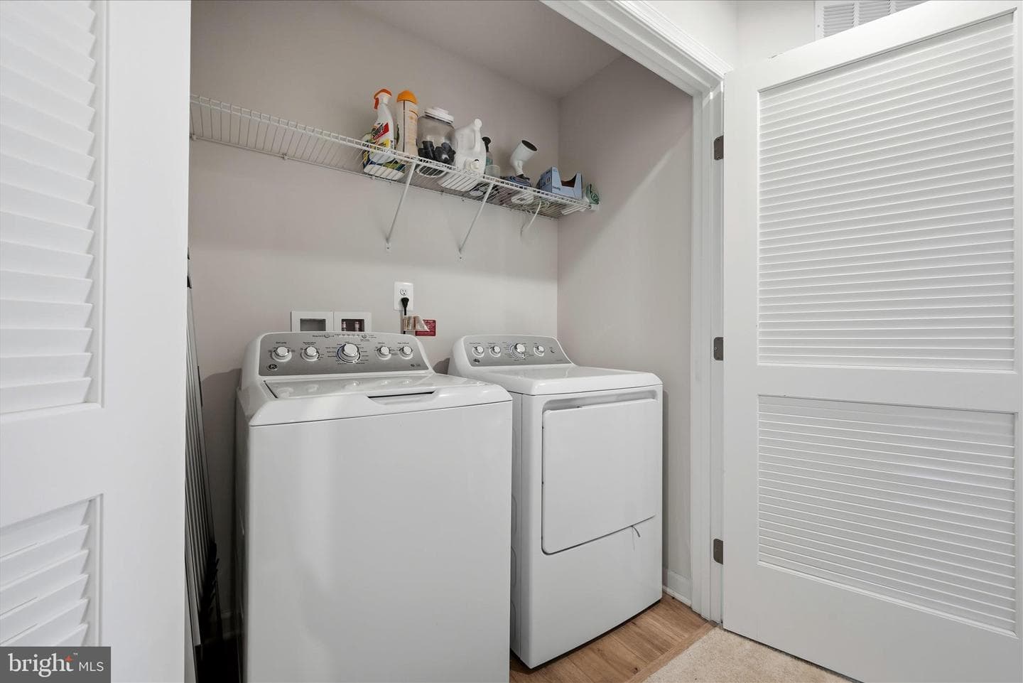 119 Kensington Circle photo 23