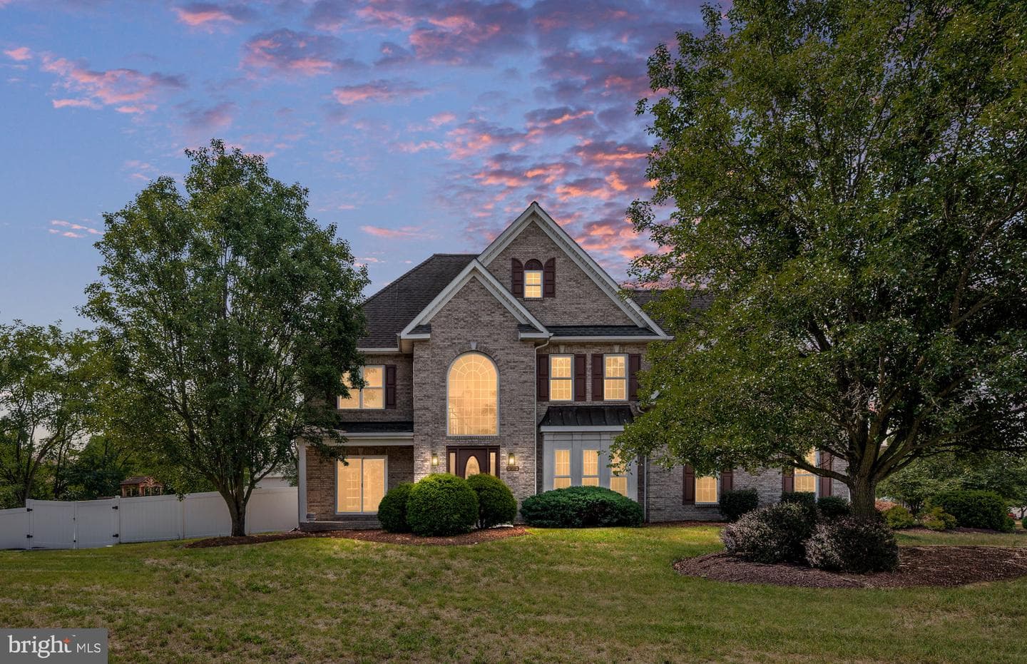 223 Fairfield Drive photo 1