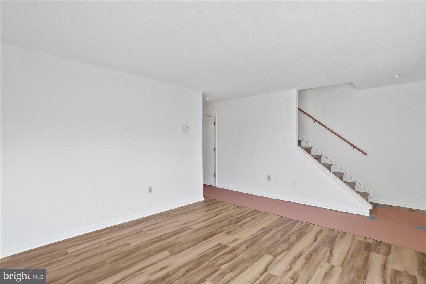 102 Waterford Lane photo 9
